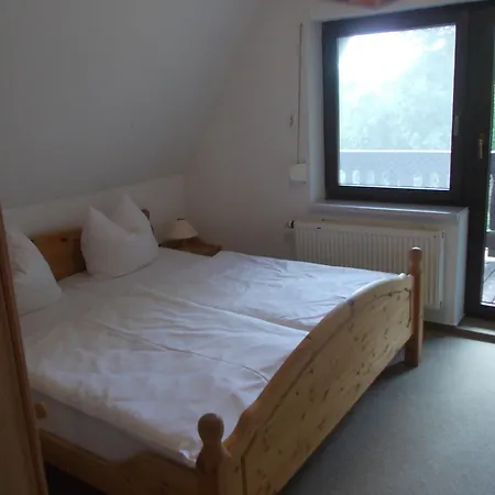 Holiday home Finnhaeuser Am Vogelpark - Haus Brizi *